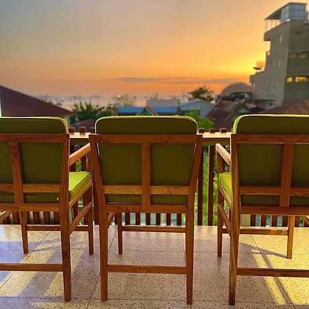 Puu Pau Hotel & Coffee Shop Labuan Bajo Zewnętrze zdjęcie