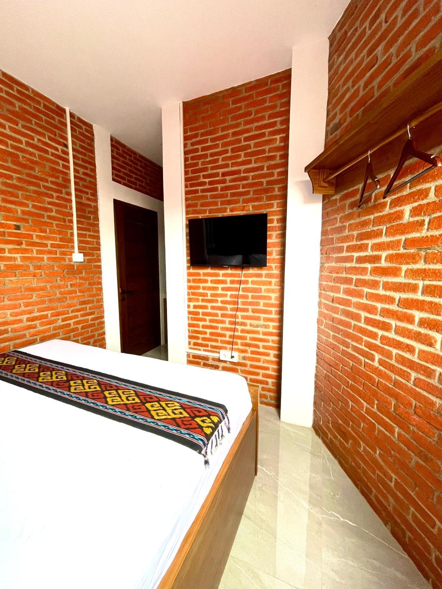 Puu Pau Hotel & Coffee Shop Labuan Bajo Zewnętrze zdjęcie