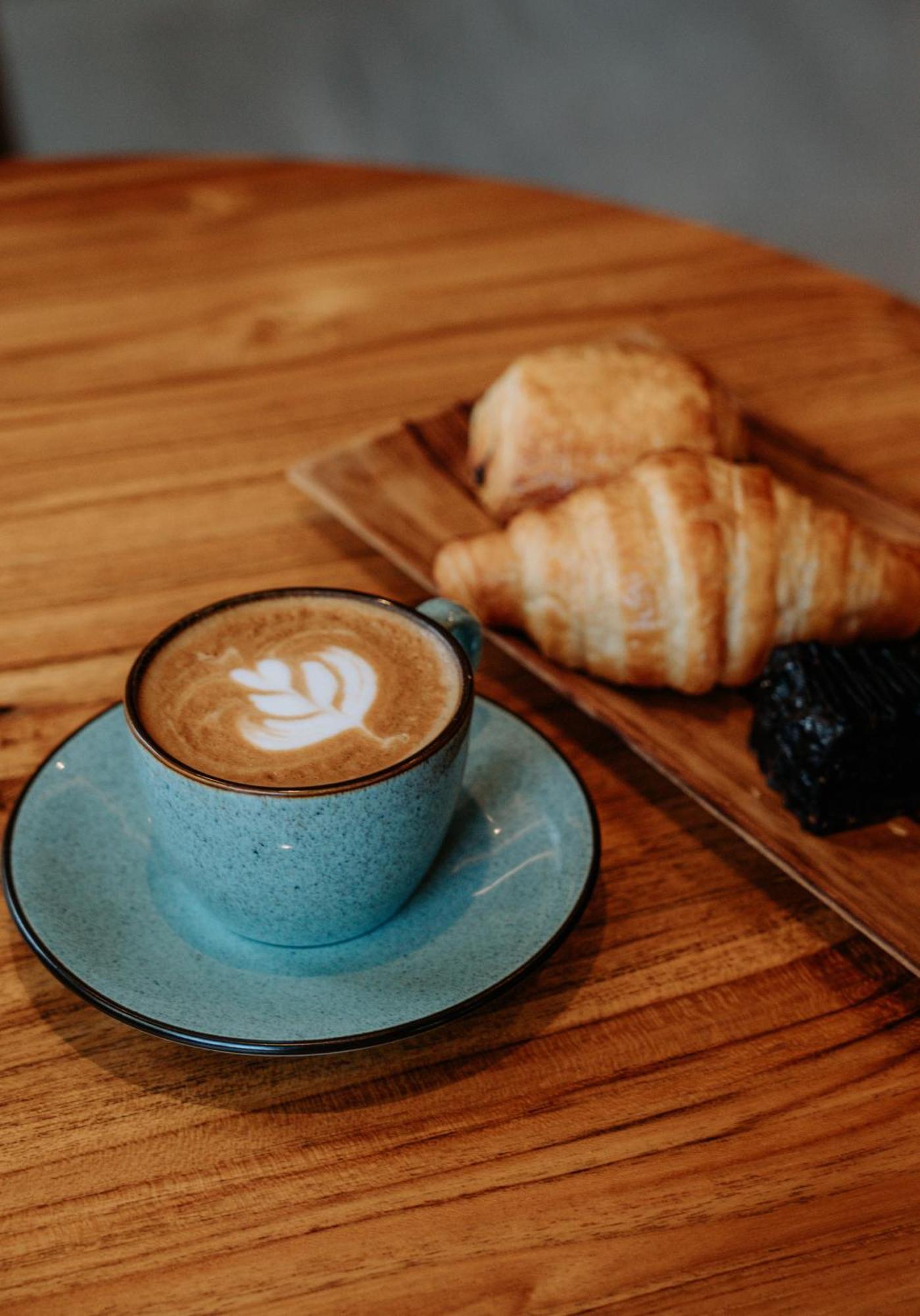 Puu Pau Hotel & Coffee Shop Labuan Bajo Zewnętrze zdjęcie